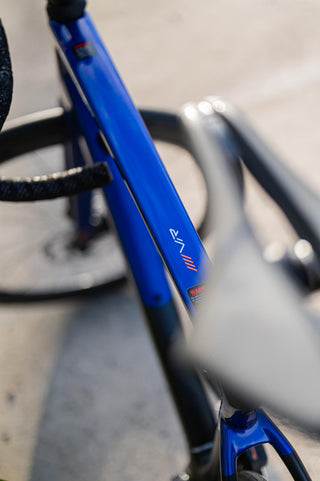 Felt VR Advanced 105 Di2 Road Bike 56CM - Disruptive Blue/White