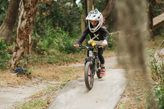 G-Form Youth X4 Knee Guard - Black