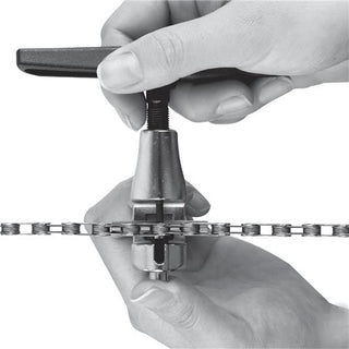 SuperB Universal Chain Rivet Extractor