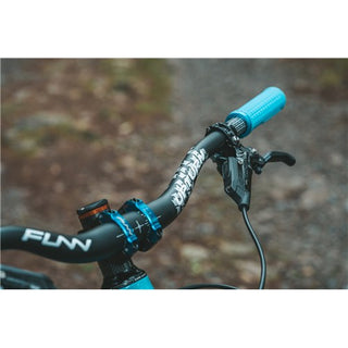 FUNN Upturn High Riser Handlebar 31.8mm Diameter 785mm Width 40mm Rise - Black