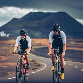 Zone3 Men's Lava Long Distance Short Sleeve Trisuit - Black/White